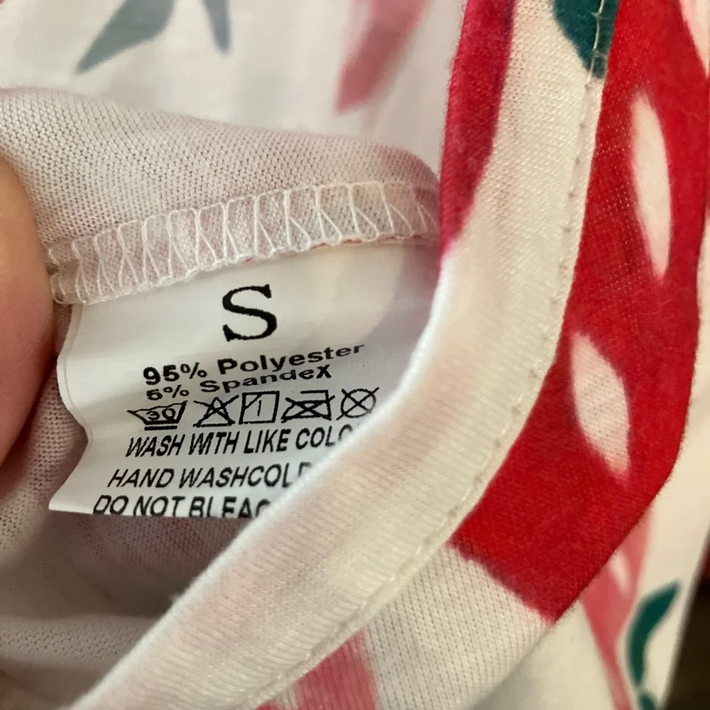 Strawberry Print Jumpsuit - Picture 4 of 4